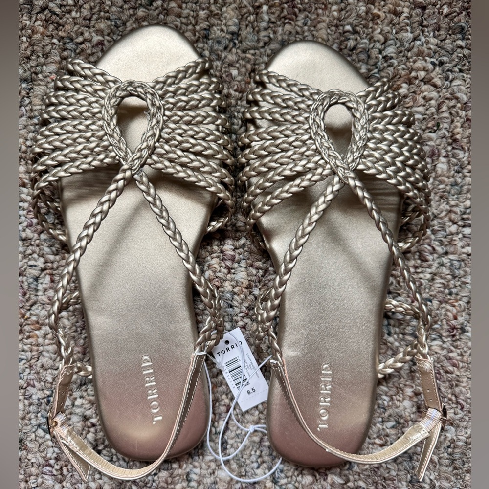 NWT Torrid Strappy Braided Sandal Gold